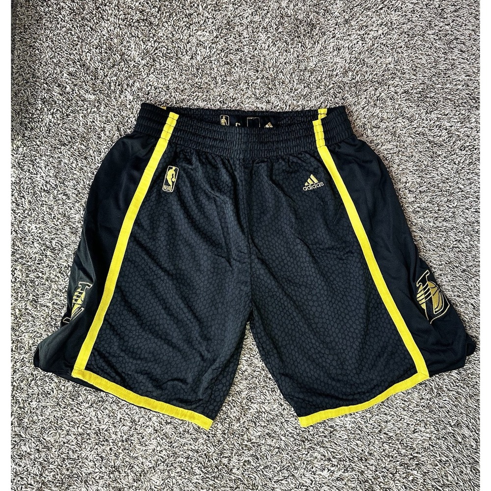 Los Angeles Lakers Adidas Black Edition Shorts Size Small